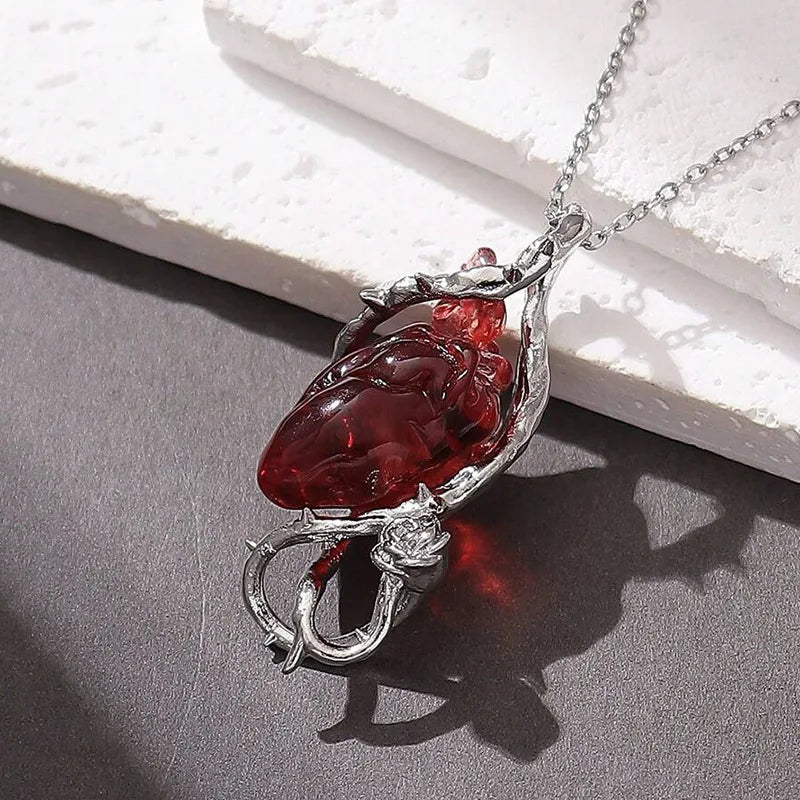Heart Thorns Vine Necklace