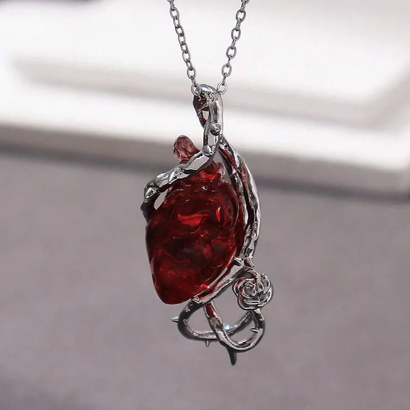 Heart Thorns Vine Necklace
