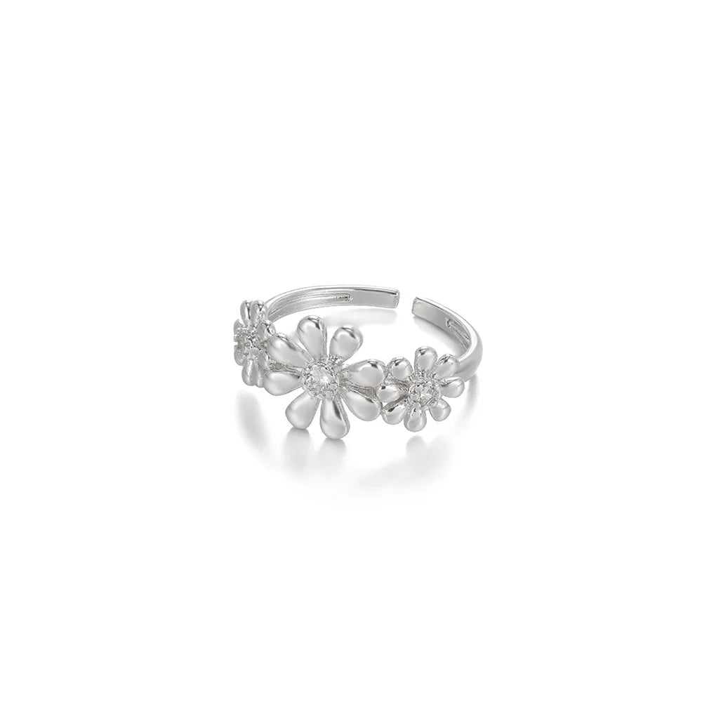 Dainty Daisy Flower Ring with Zircon — Adjustable Gold Ring